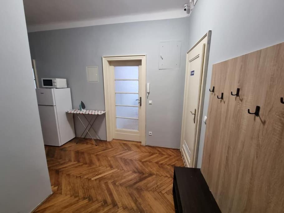 Fantastic Krk - Kr6 Pokoj E Kraków Zewnętrze zdjęcie